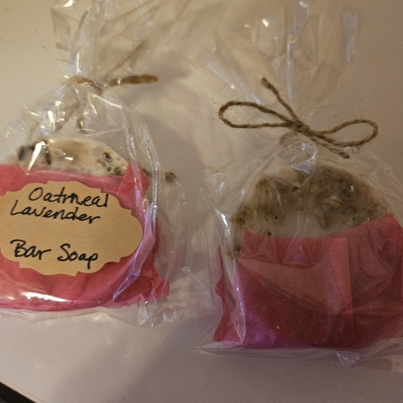Oatmeal and Lavender bar soap - Picture 1 of 2